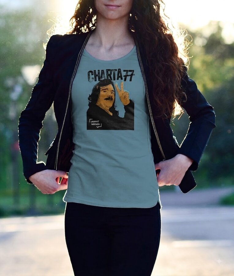 Triko Charta 77 
