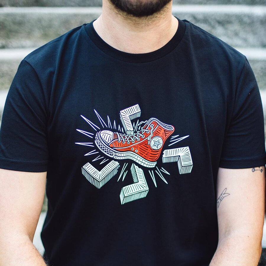 Triko Bojovník proti fašizmu 