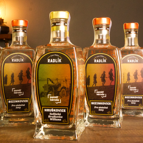 Balíček Hruškovice Wiliams pro sedláky, Bezinkovice pro statečné ženy