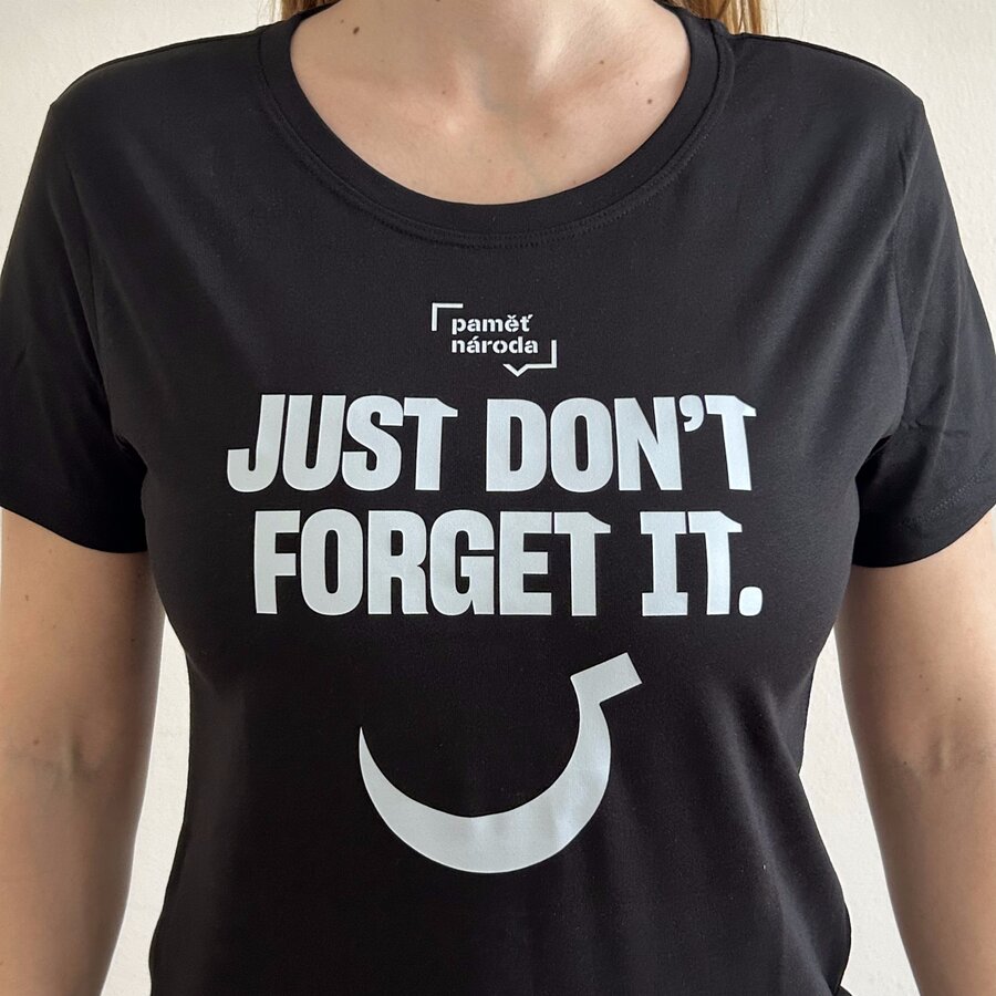 Triko Just don't forget it - Srp a kladiva