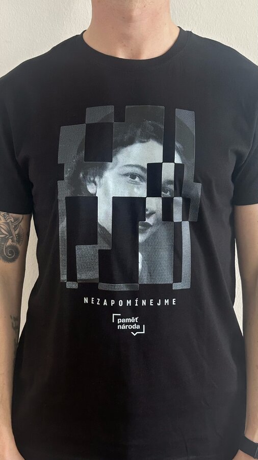 Triko Glitch - Miluška Havlůjová 