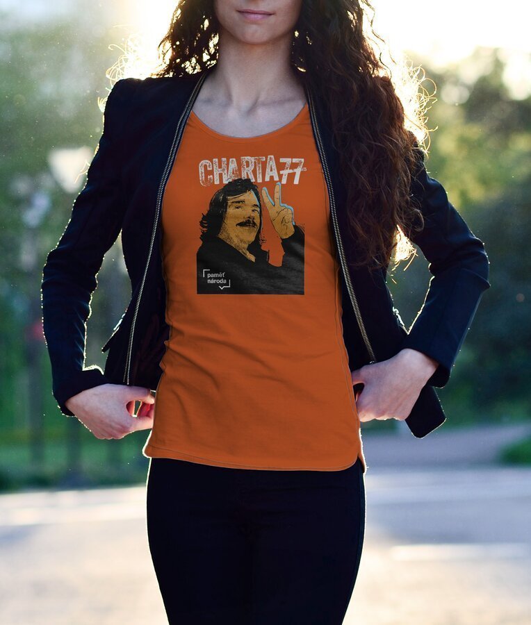 Triko Charta 77 