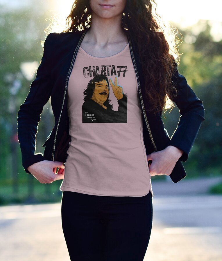 Triko Charta 77 